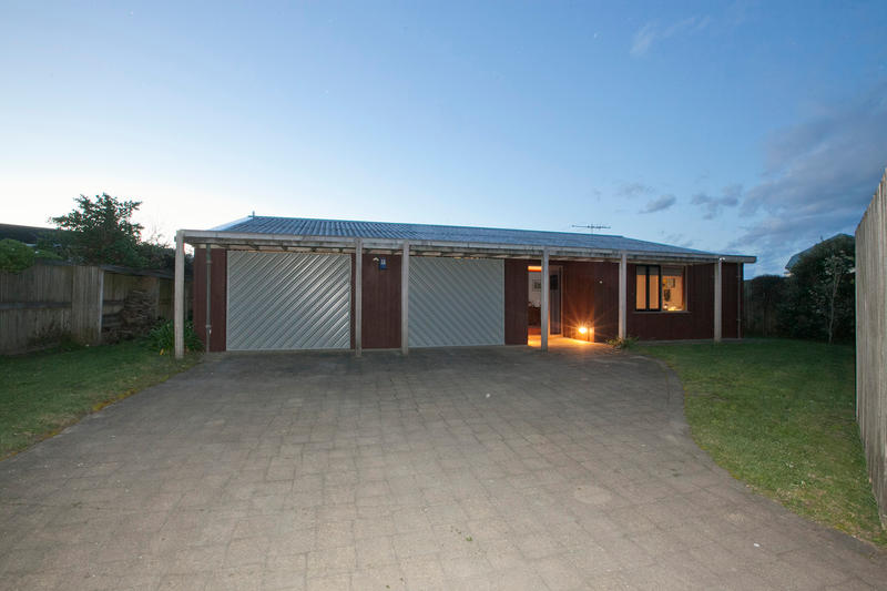 Open2view ID297954 Property for sale in Waikanae Beach, New Zealand