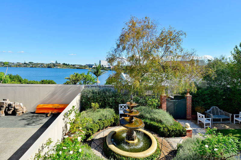 Open2view ID314616 Property for sale in Milford, New Zealand