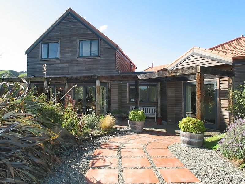 Open2view ID341067 Property for sale in Pauatahanui, New Zealand