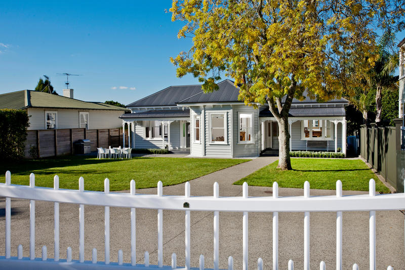 Open2view ID269124 Property for sale in Northcote Point, New Zealand