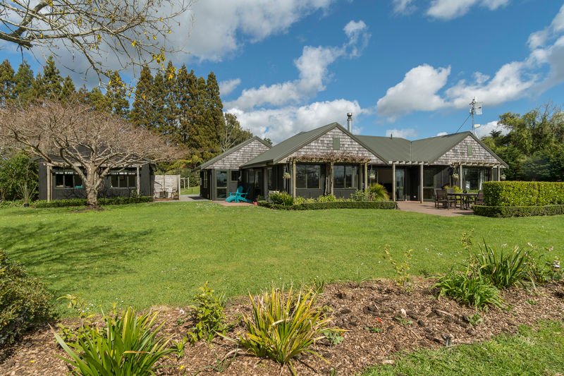 Open2view ID404286 Property for sale in Lower Kaimai, New Zealand