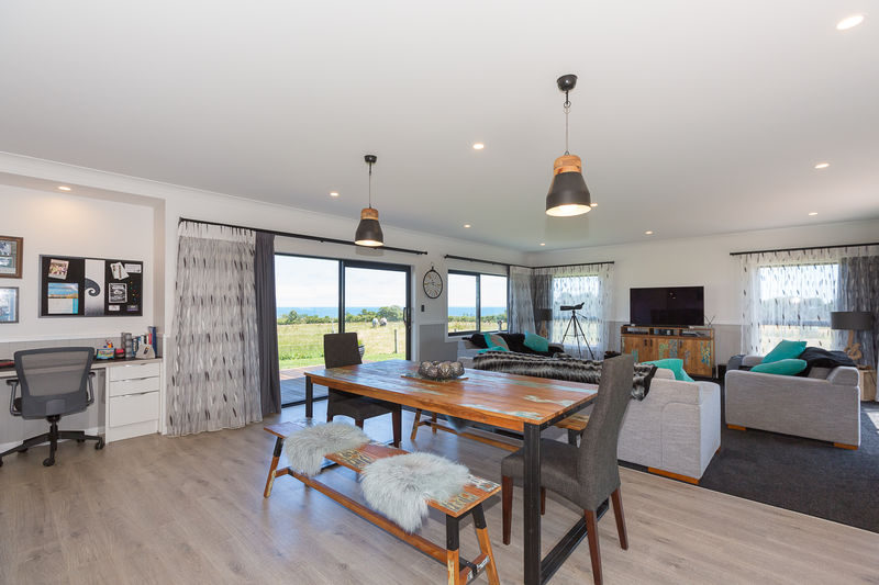 Open2view ID441726 (71 Carrs Road) Property for sale in Urenui, New