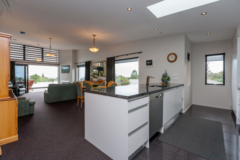 Open2view ID313958 Property for sale in Oakura, New Zealand