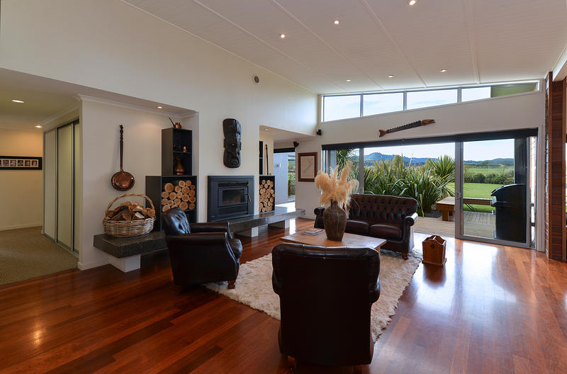 Open2view ID292687 Property for sale in Kinloch, New Zealand