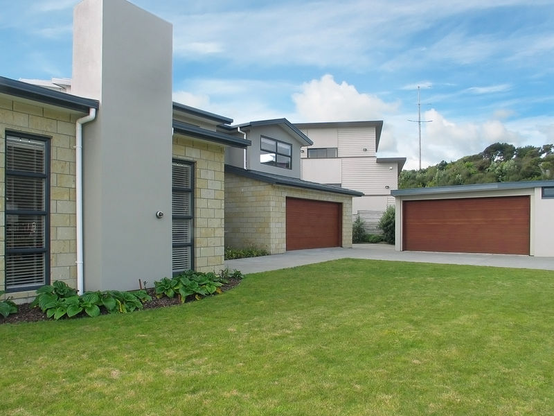 Open2view ID322971 Property for sale in Whitby, New Zealand