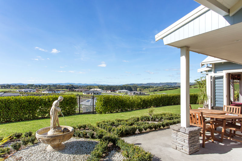 Open2view ID339531 Property for sale in Omokoroa Beach, New Zealand