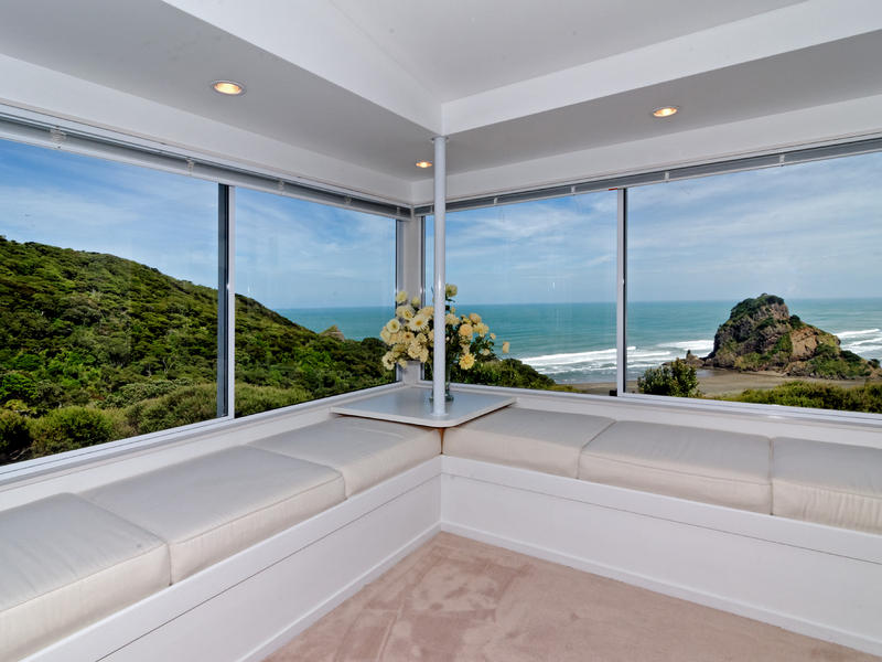 Open2view ID283902 Property for sale in Piha, New Zealand