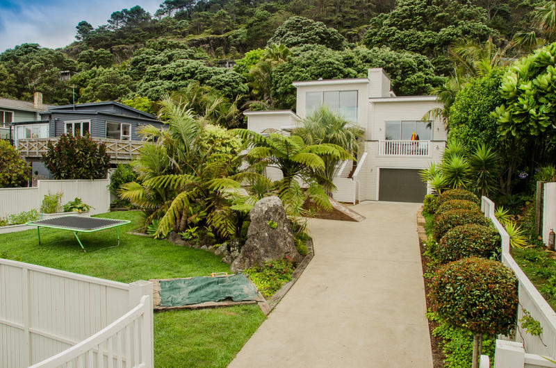 Open2view ID307374 Property for sale in Muriwai, New Zealand