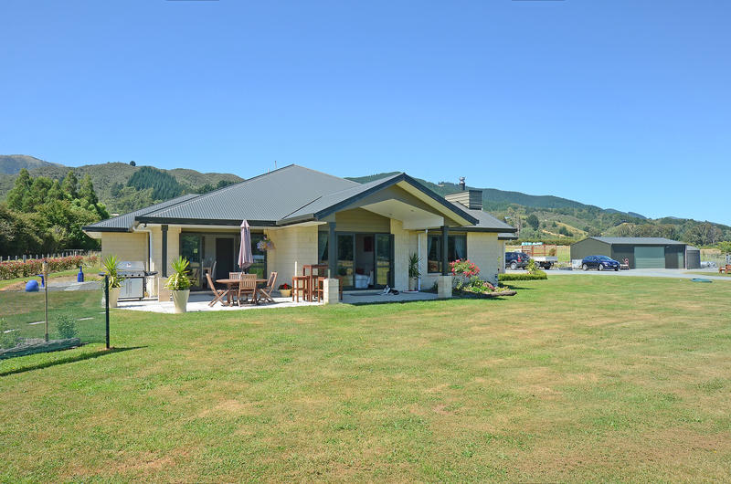 Open2view ID284946 Property for sale in Mangaroa Valley, New Zealand