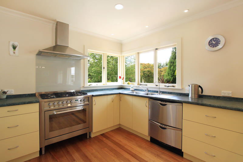 Open2view ID281401 Property for sale in Katikati, New Zealand