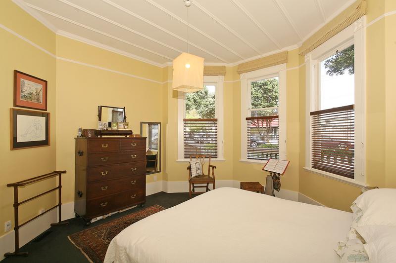 Open2view ID221683 Property for sale in Eastbourne, New Zealand