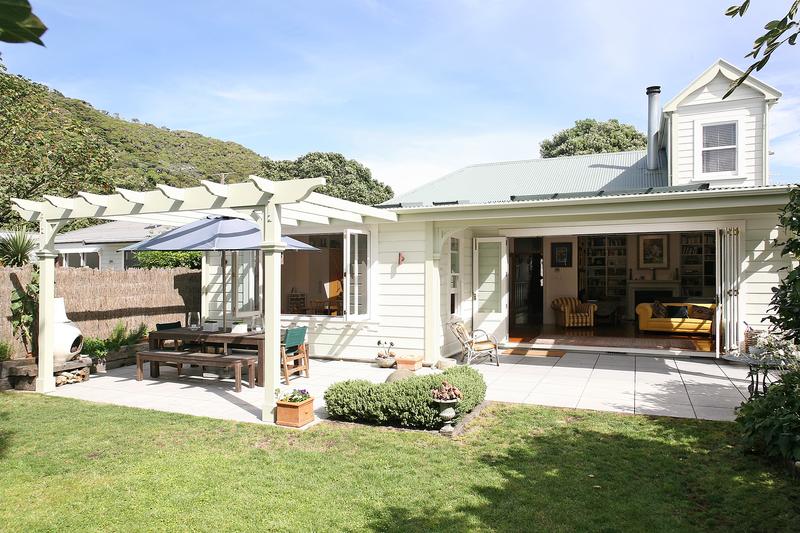 Open2view ID221683 Property for sale in Eastbourne, New Zealand