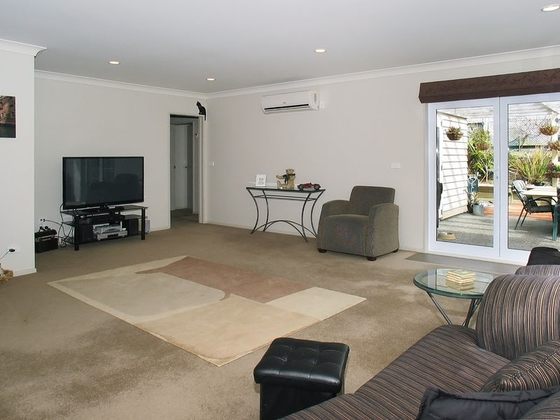 Open2view ID350303 Property for sale in Whitby, New Zealand