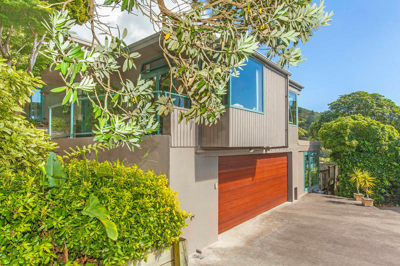 Open2view ID283076 Property for sale in Eastbourne, New Zealand