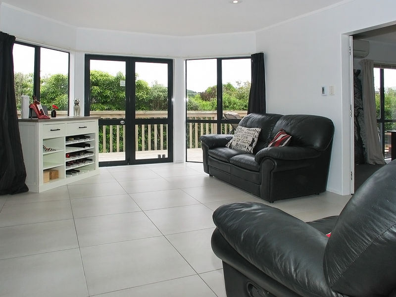 Open2view ID357615 Property for sale in Whitby, New Zealand