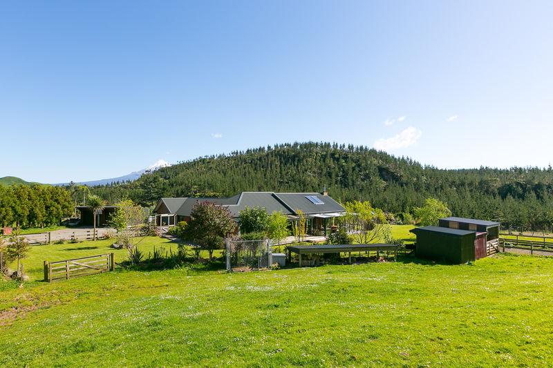 Open2view ID407832 Property for sale in Egmont Village, New Zealand