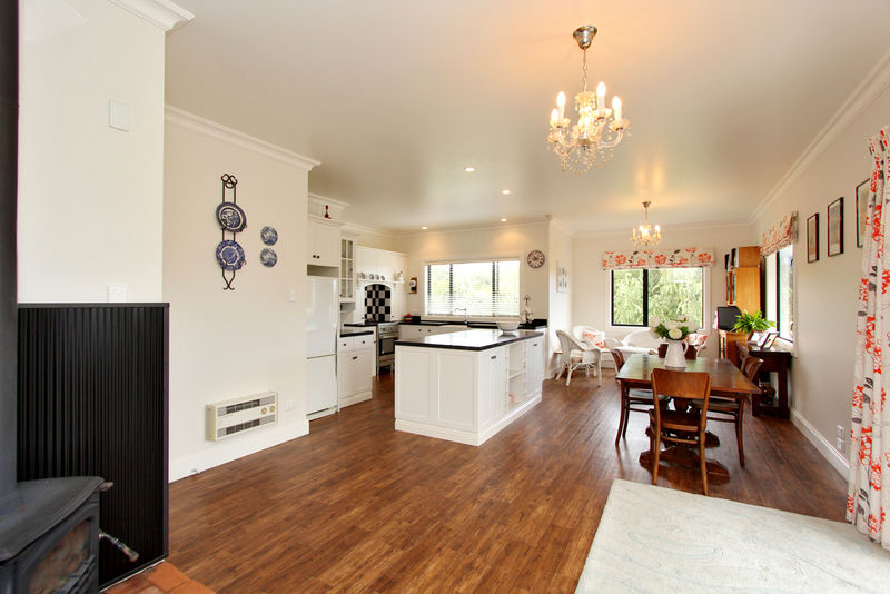 Open2view ID335320 Property for sale in Glen Avon, New Zealand
