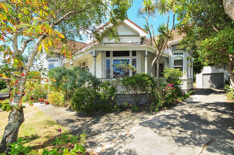 Open2view ID334719 (26 High Street) Property for sale in Petone, New