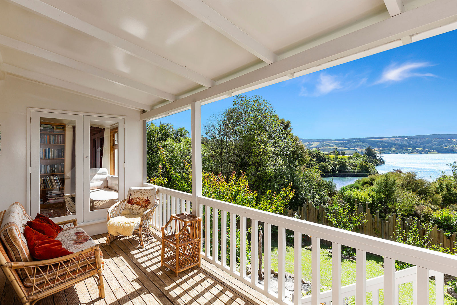 ID443255 Doctors Point, Dunedin District Open2view